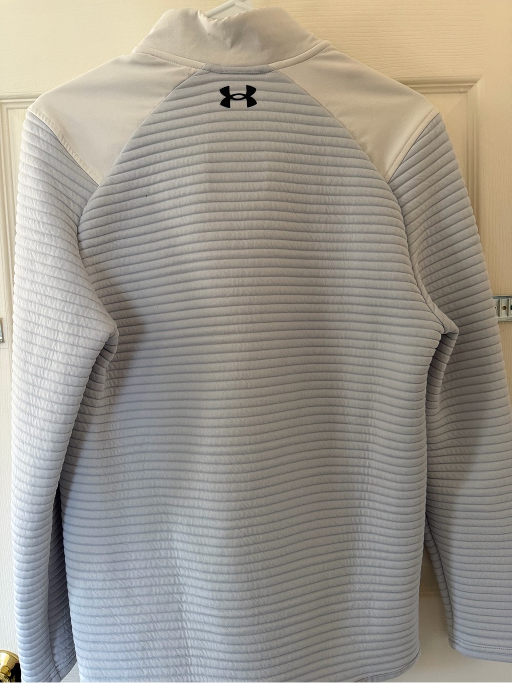 Men’s Pullover - Picture 5 of 5